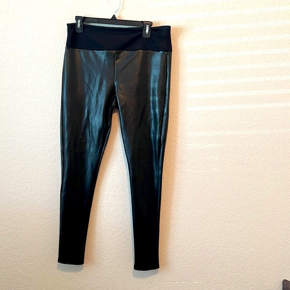 Assets By Spanx Pants - Nwot assets leggings